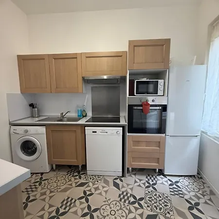 F4 Avec Cours Interieur Apartamento Vichy