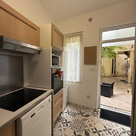 Apartamento F4 Avec Cours Interieur *