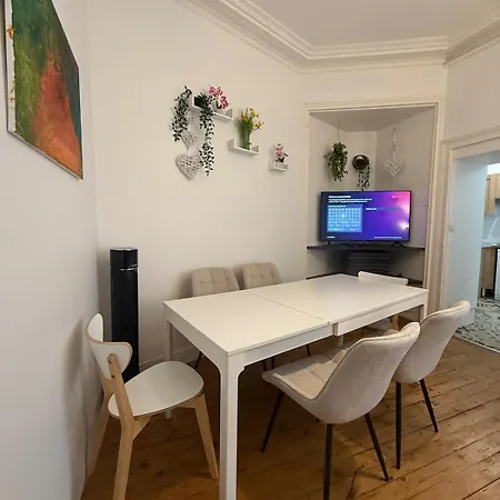 F4 Avec Cours Interieur Apartamento *