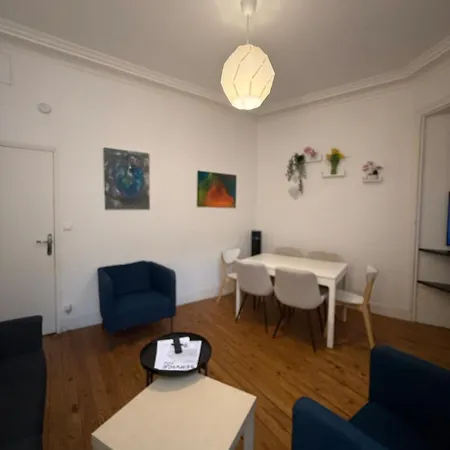 F4 Avec Cours Interieur Apartamento *