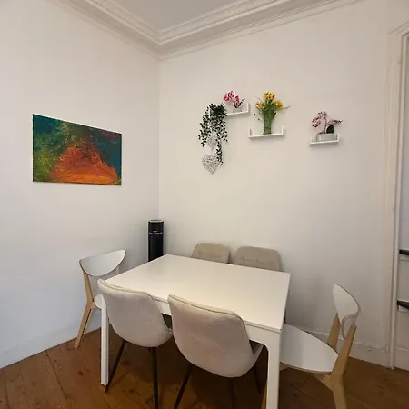 F4 Avec Cours Interieur Apartamento Vichy