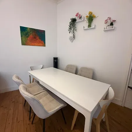 F4 Avec Cours Interieur Apartamento Vichy